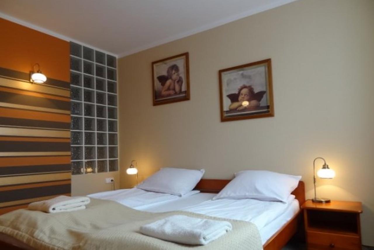 Hotel Restauracja Cukropol Gostyń Pokój zdjęcie