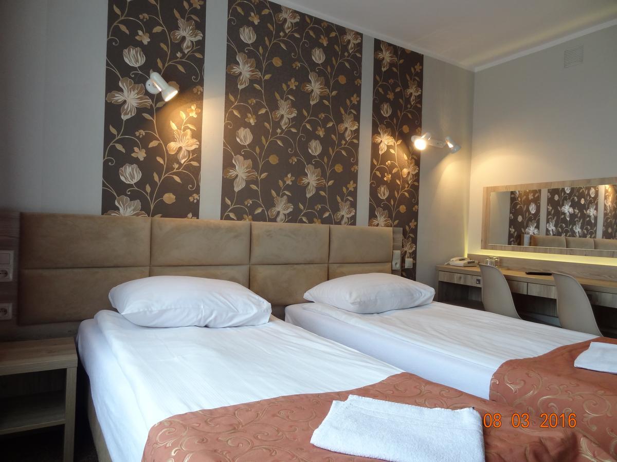 Hotel Restauracja Cukropol Gostyń Zewnętrze zdjęcie