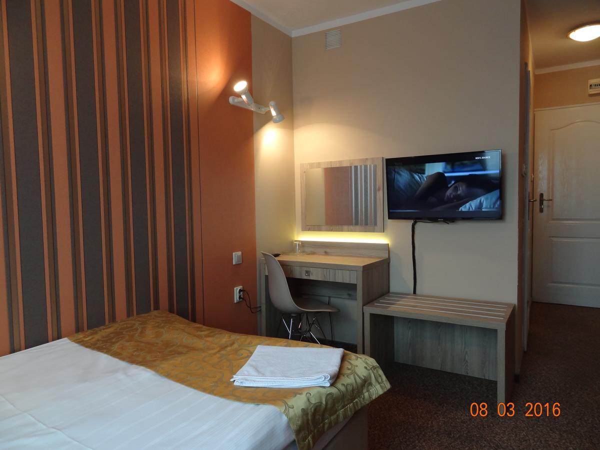 Hotel Restauracja Cukropol Gostyń Zewnętrze zdjęcie